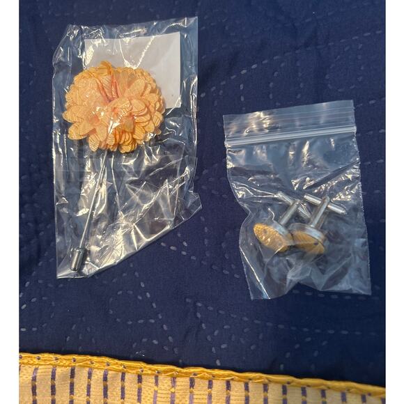 New in Package Four Pieces - Handkerchief, Tie, Cuff Links, Lapel Pin Yellow - Picture 3 of 6